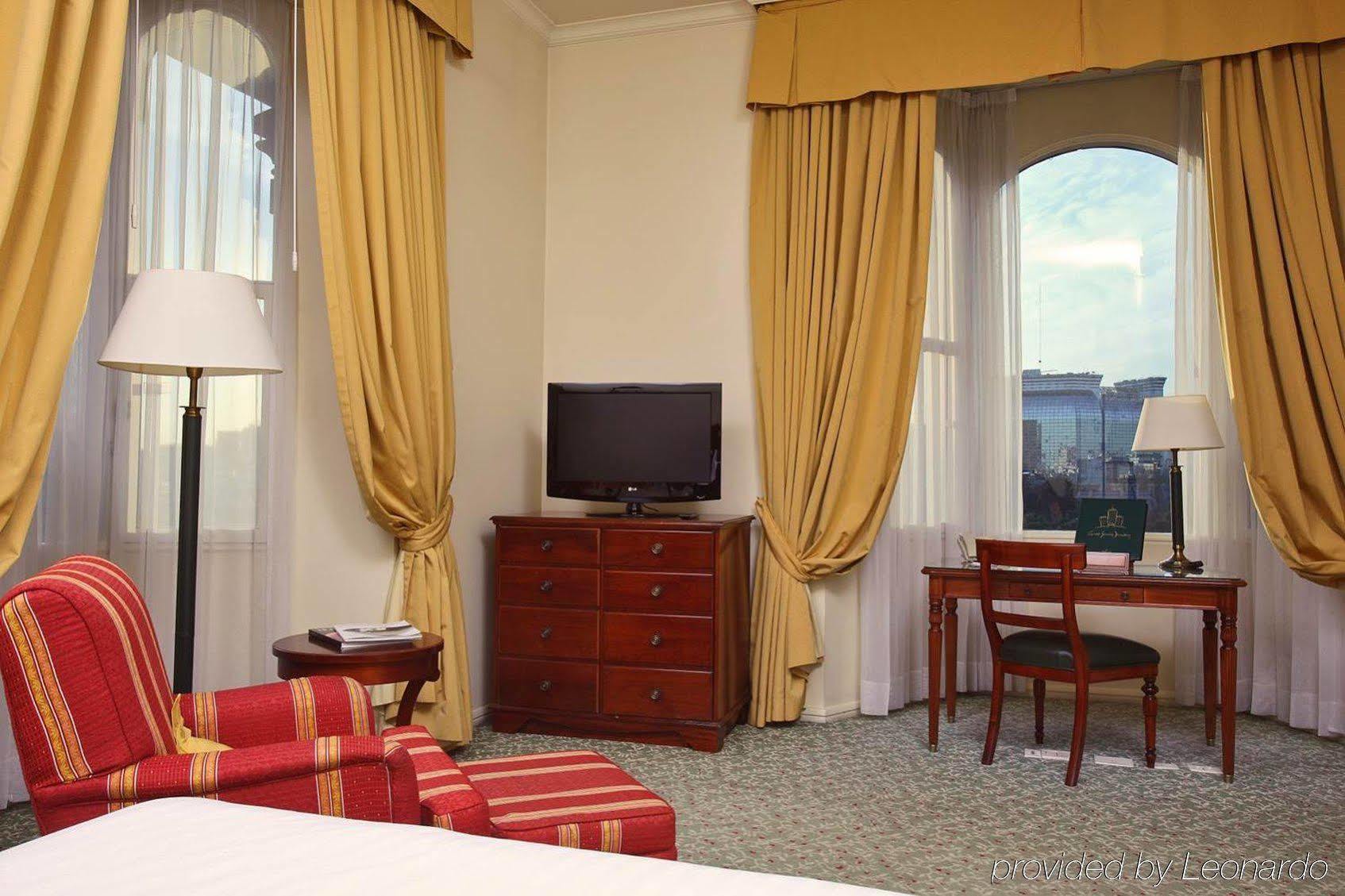 Plaza Hotel Buenos Aires Room photo